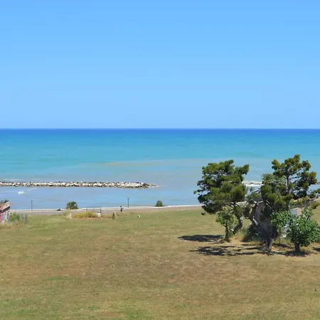 Bed & Breakfast Levante Trani