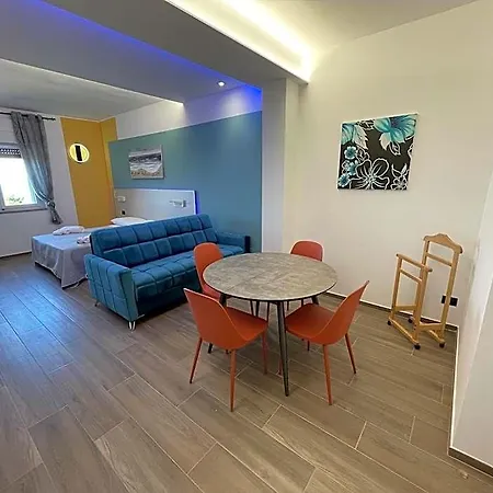 Oda ve Kahvaltı Levante Trani