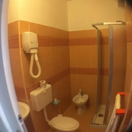 Oda ve Kahvaltı Levante Trani